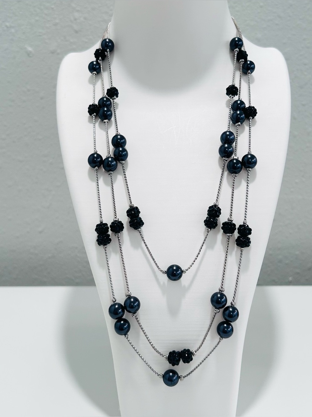 Vintage Roman RMN Triple Strand Necklace Silver Tone Metallic Black Faux Pearl